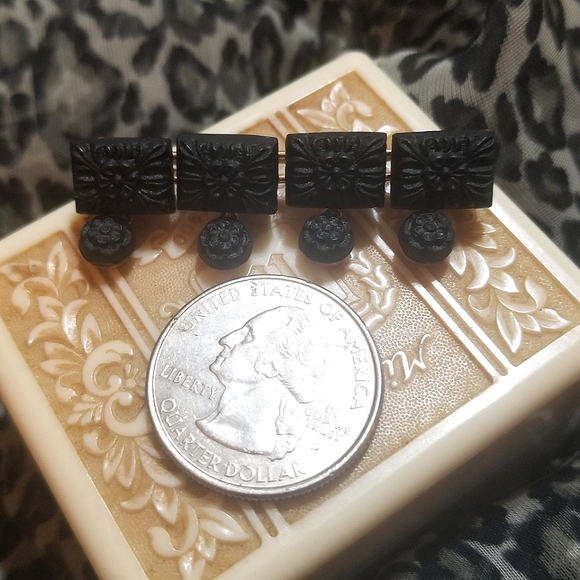 SOLID 10KT Rose Gold cvd Whitby Jet Victorian Era Mourning Brooch - Picture 6 of 6